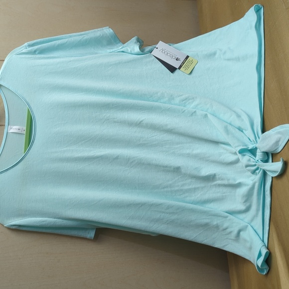 Ideology Tops - NWT Ideology Top